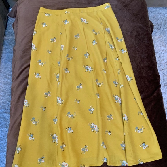 Gap Floral MIDI Skirt Sz 10 - Picture 3 of 7